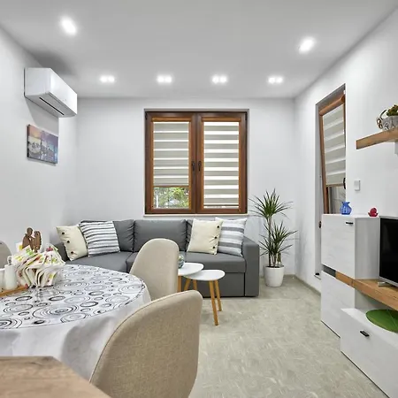 Weiss Estate By Estateautomata Burgas